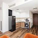 Escape 24 - Chic Studio Apartment In Jumeirah Lake Towers